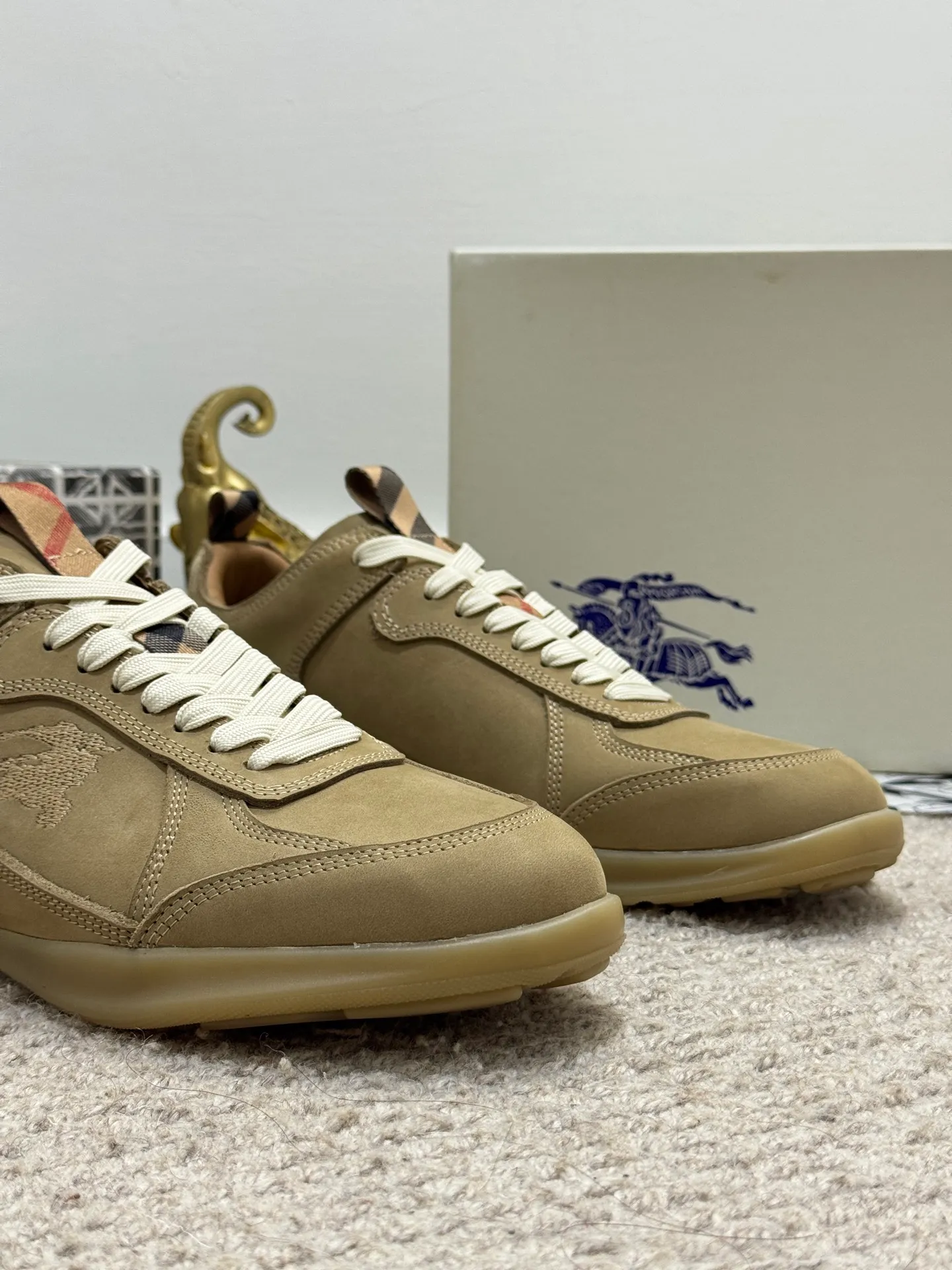 Men's shoes 💰420 [New style] 🐝🐝 [BURBERRY] Burberry - high-end quality original order 🔍🔍🔍 Upper: imported 🔝 calfskin, brand knitted pattern, tongue brand cloth label, lining: sheepskin lining, - outsole: rubber; two-color molded outsole, ultra-high quality control·fine workmanship: highlighted (high-end·luxury·grade) Size :38-44 (45 customized